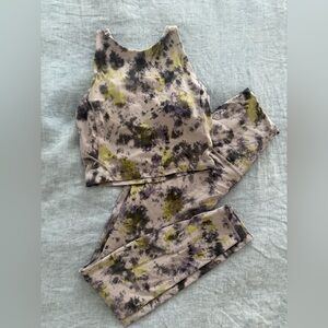 Lululemon Tie Dye High-Neck Cropped Top & Leggings - Olive, Gray